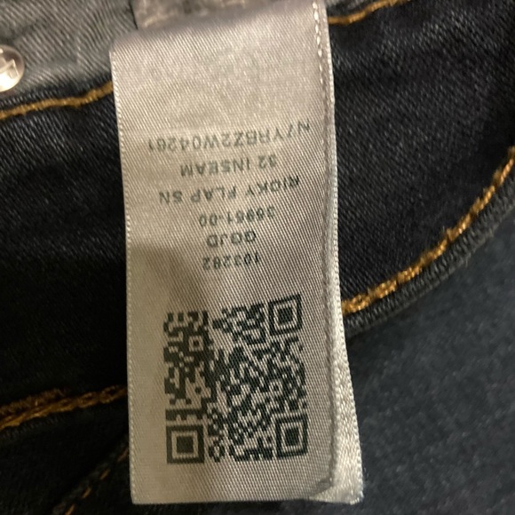 True Religion Jeans - Picture 7 of 9